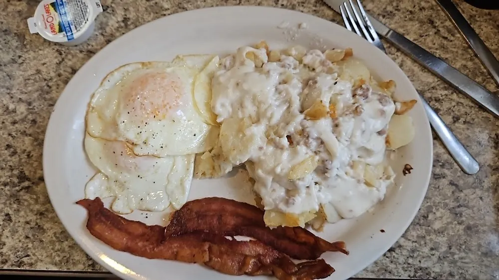 Eggs w Bacon and Potatoes w Sausage Gravy